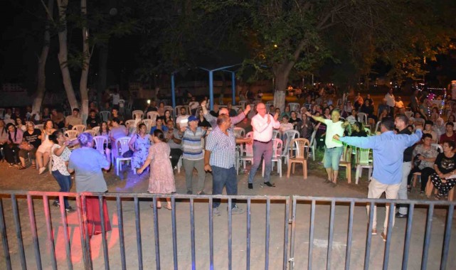 Salihli'de Şeftali Şenliği başladı