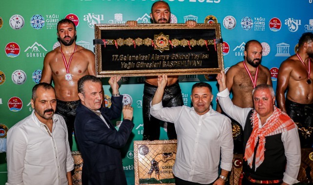 Gökbel’de başpehlivan Ali Gürbüz oldu 