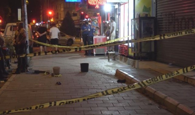 İzmir’de kadın esnaf dehşeti: Karı koca komşu esnafı vurdu   