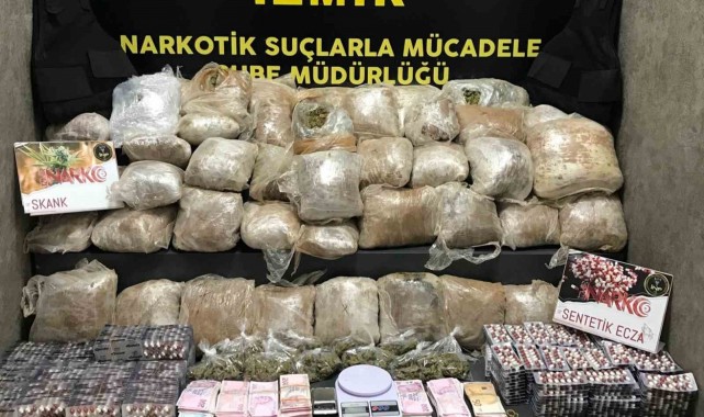 İzmir'de uyuşturucu sevkiyatı operasyonu: 4 tutuklama