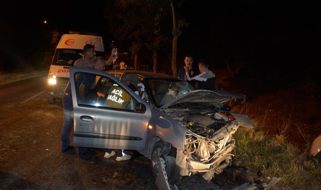 Turgutlulu aile düğün dönüşü kaza geçirdi 5 Yaralı
