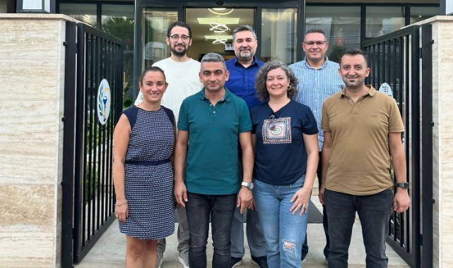 Turgutlulu eczacı Manisa Eczası Odası yönetiminde