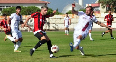 Turgutluspor 90+8'de golü buldu: 1-1