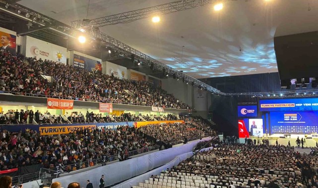 AK Parti 4. Olağanüstü Büyük Kongresi başladı