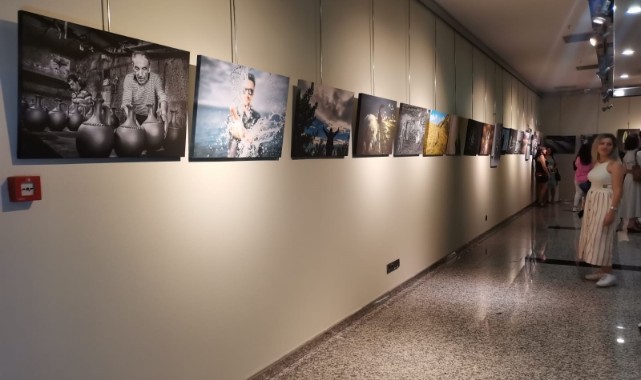Akhisarlı ünlü fotoğrafçı anısına fotoğraf sergisi