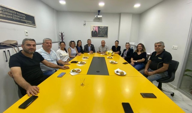 CHP Başkanı Ayma ve yönetiminden Esnaf Kefalet'e ziyaret