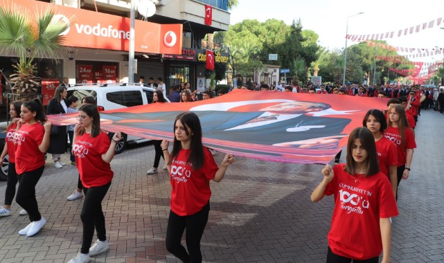 Cumhuriyetimizin 100'üncü yıl dönümünü coşkuyla kutladık!