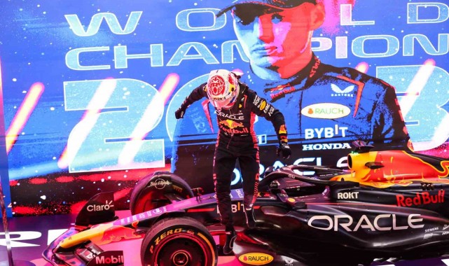 Formula 1'de Max Verstappen üst üste 3. kez şampiyon