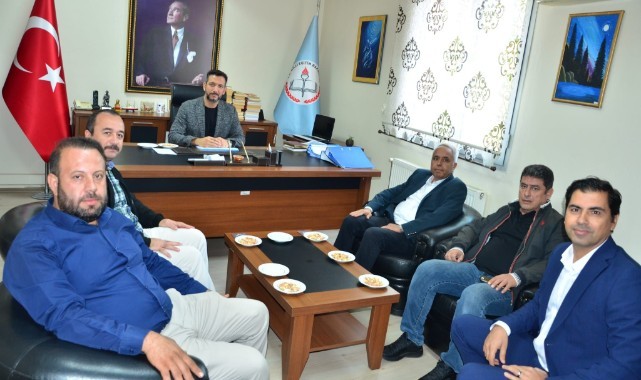 İl Milli Eğitim Müdürü Uğurelli'den Turgutlu'da bir dizi ziyaret