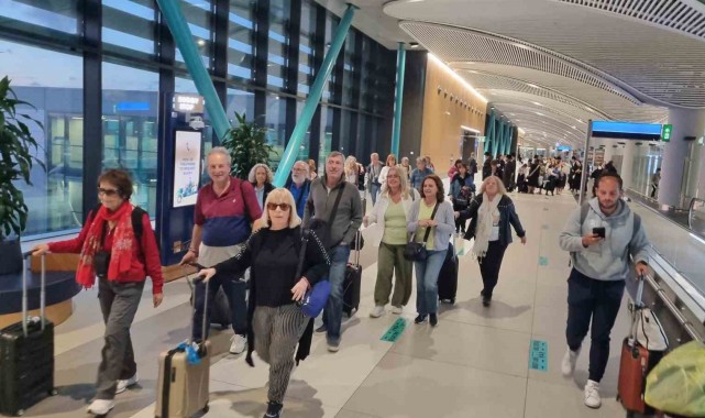 İsrail vatandaşları İstanbul'a geldi