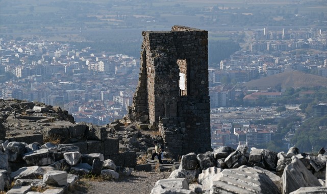 "İzmir'in hazineleri" kazılarla gün yüzüne çıkarılıyor