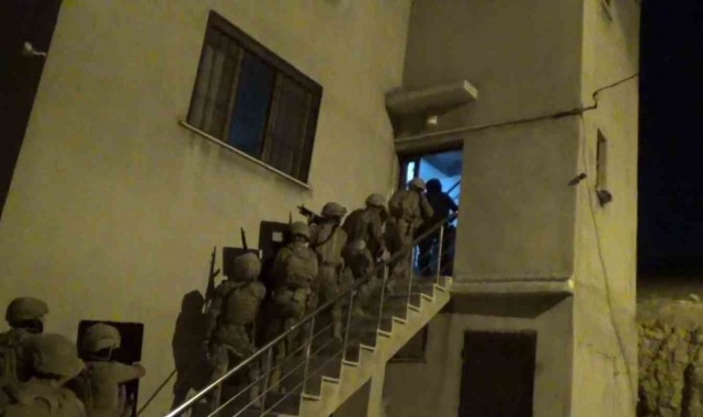 Suç evine polis operasyonu