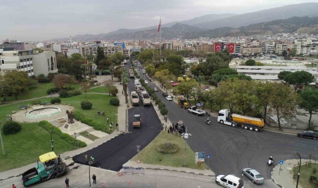Salihli'ye sıcak asfalt çalışması