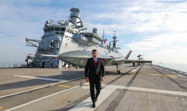 Selçuk Bayraktar TCG Anadolu'da Cumhuriyet Bayramı'na özel konuştu