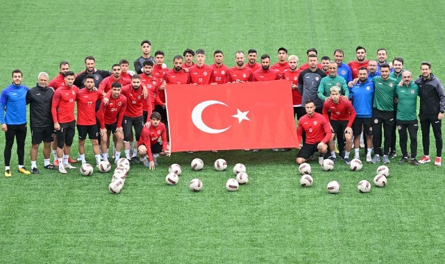 Turgutluspor, Cumhuriyet Bayramını kutladı