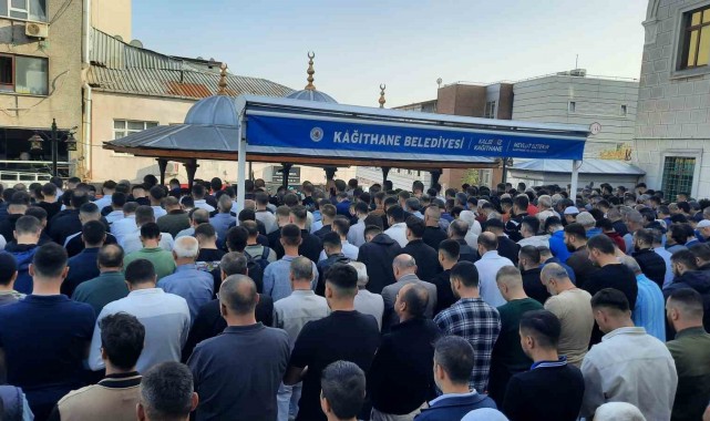 Yunanistan'da öldürülen 6 Türk'ten 4'ü İstanbul'da toprağa verildi
