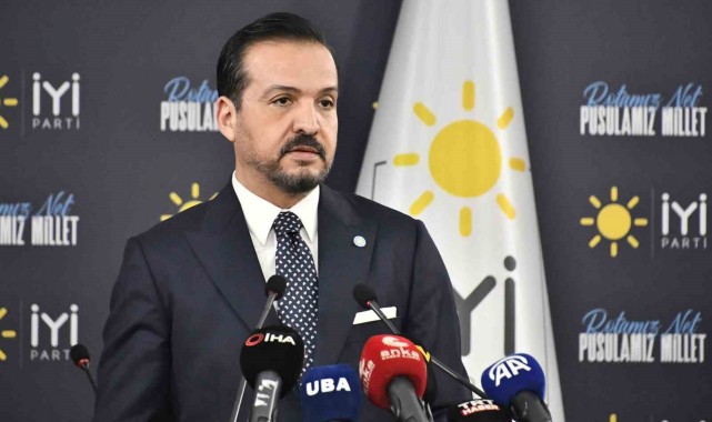 İYİ Parti Sözcüsü Zorlu'dan partiden istifa edenlere yanıt: "Partimizle ilgili değerlendirmelerine dikkat etmelerini tavsiye ediyorum"