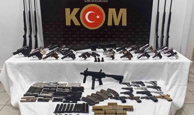İzmir'de 4 organize suç örgütü çökertildi: 37 tutuklama