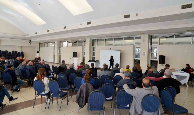 İzmir'de muhtarlara afet eğitimi