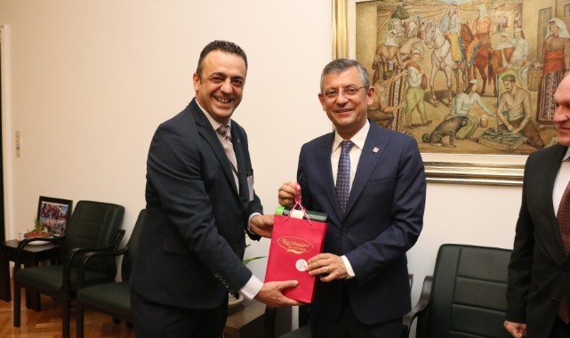 Özgür Özel’den Göçmenlere Selam