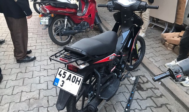 Turgutlu'da motosiklet kazası! 15 yaşındaki sürücü yaralandı