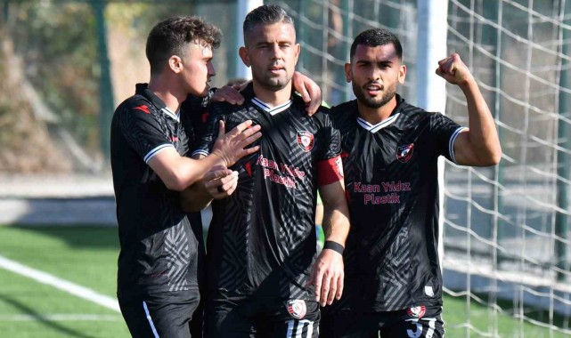 Yıldızspor 45 FK BAL'da zirveye çıktı