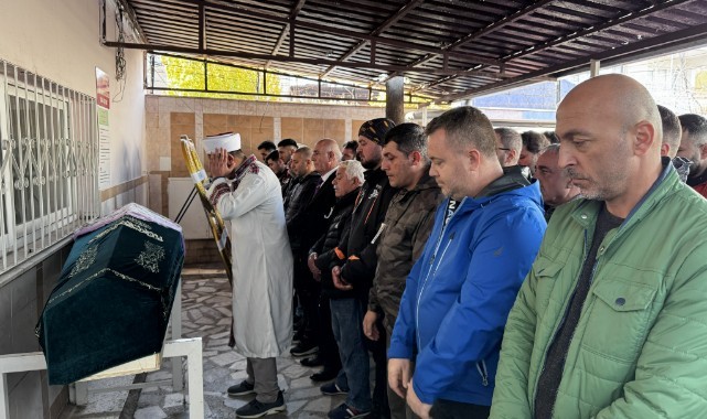 Trafik kazasında ölen motokurye, son yolculuğuna uğurlandı