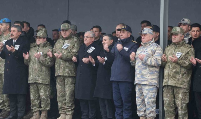 Bakan Güler ve TSK Komuta Kademesi şehit askerler için düzenlenen törene katıldı