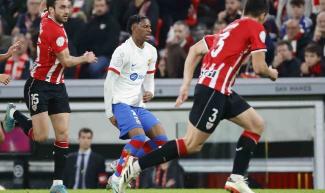Barcelona'da, Alejandro Balde ameliyat olacak