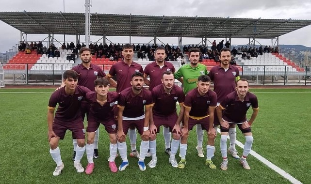 Selendi Belediyespor Play-Off’u zorluyor