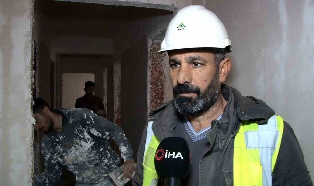 Başka şehirlerden gelerek depremzedeler için gece gündüz çalışıyorlar