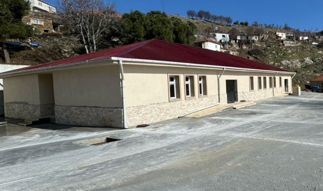 İlçede o ilkokul yıkılmıştı..Yenisi inşaa edildi