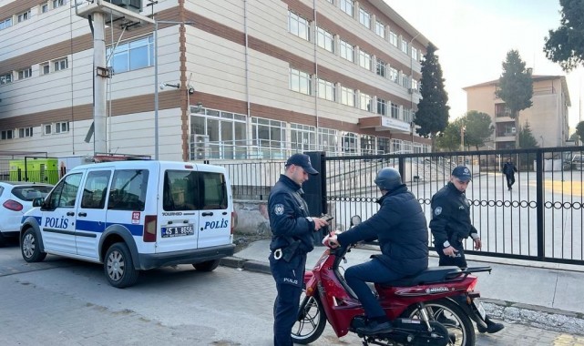Manisa'da okulların çevresine ve servislere sıkı denetim