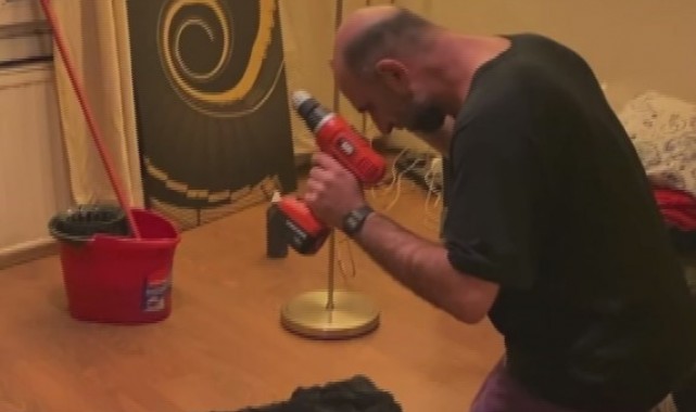 Namaz ile dalga geçip sosyal medyada paylaştı!