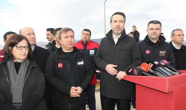 Toprak altında kalan işçilerin lokasyonları tespit edildi!