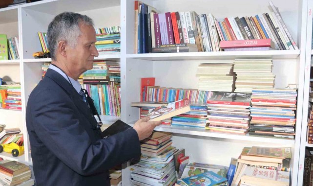 Ölen oğlunun adına 13. kütüphaneyi açtı şimdi muhtar adayı