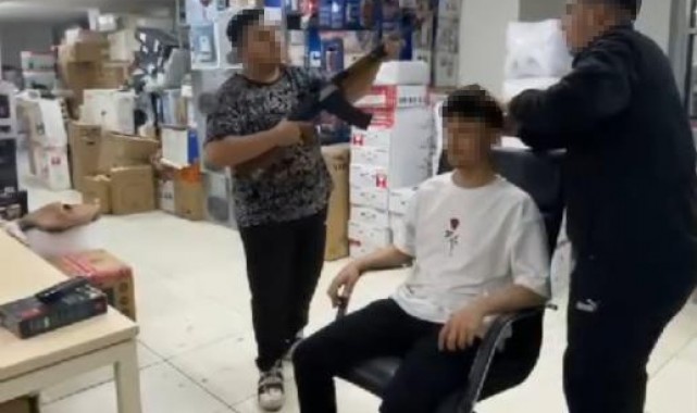 Pompalı tüfekle video çekip, 'Mizah için yaptık' dediler