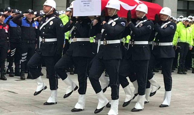 Trafik kazasında şehit olan polis memuru için tören düzenlendi