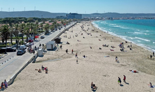 Ünlü tatil merkezi Çeşme'de nüfus 1 milyona dayandı