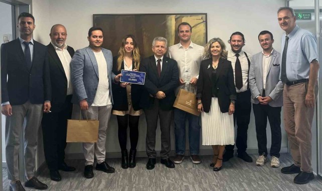 İzmir Ekonomili hukukçular Türkiye ikincisi