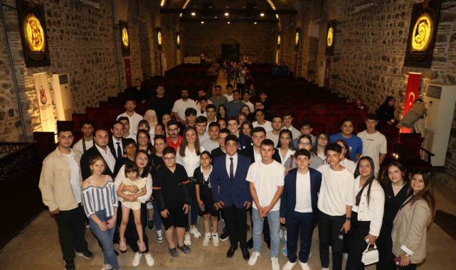 Liseli gençler sordu Başkan Durbay cevapladı