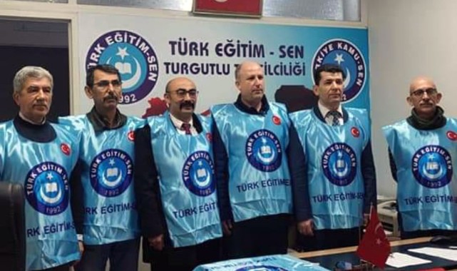 'Yarın ilk derse cuma günü hiçbir derse girmeyeceğiz!'