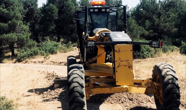 Çınarlıkuyu'da yol çalışması yapıldı