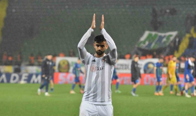 Rachid Ghezzal, Beşiktaş'a veda etti