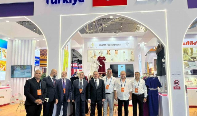 Türk ihracatçılar Urumçi'de yeni iş birliklerine imza attı