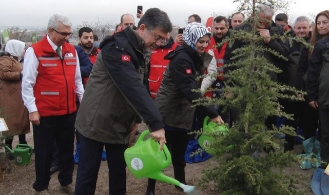 Bakan Yumaklı: "Ağaçlandırma çalışmalarında Avrupa'da birinci, dünyada da dördüncüyüz"