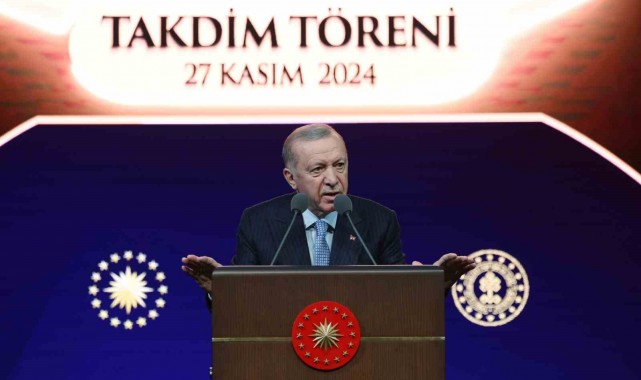 Erdoğan: "Batıcı zihniyetin Türkiye'nin kültür hayatında açtığı yaralar halen kapanmadı"