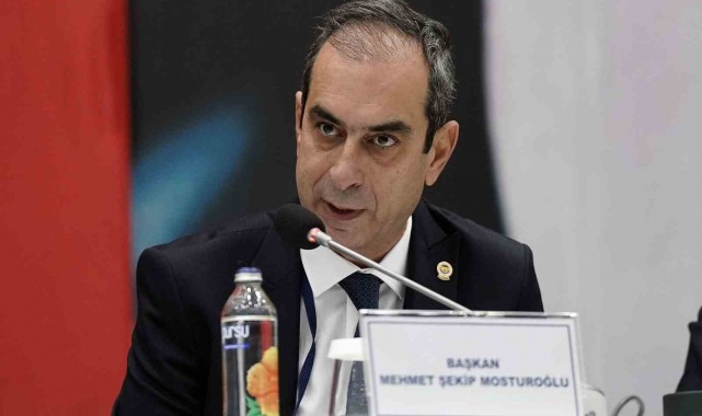 Şekip Mosturoğlu: "Lütfen Mourinho konusunda sabırlı olalım"