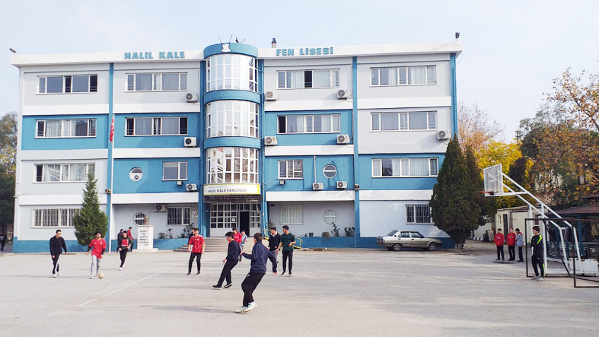 Halil Kale Fen Lisesi öğrencileri yurt istiyor!
