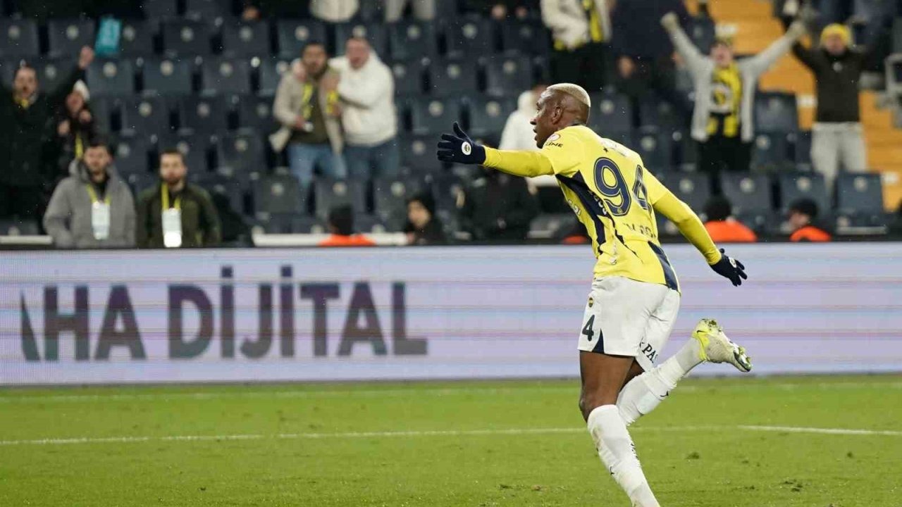 Talisca, Fenerbahçe formasıyla siftah yaptı